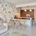 Azurappart 3-rooms Carnot アパート