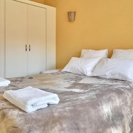 Azurappart 3-rooms Carnot アパート *